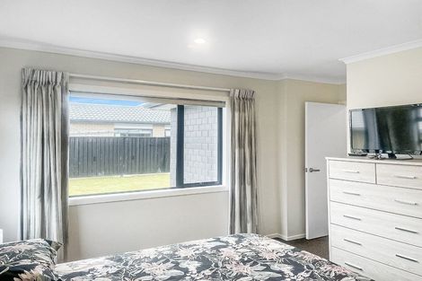 Photo of property in 38 Filmer Crescent, Wallaceville, Upper Hutt, 5018
