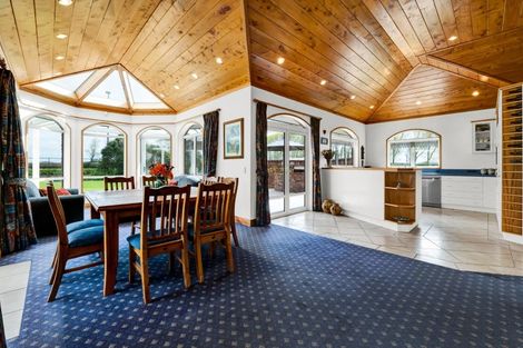 Photo of property in 211 Tawhiti Road, Hawera, 4672