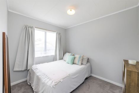 Photo of property in 3a Pluto Place, Milson, Palmerston North, 4414