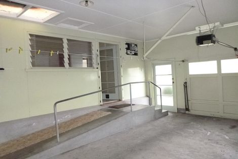 Photo of property in 18 Richardson Street, Woodville, 4920