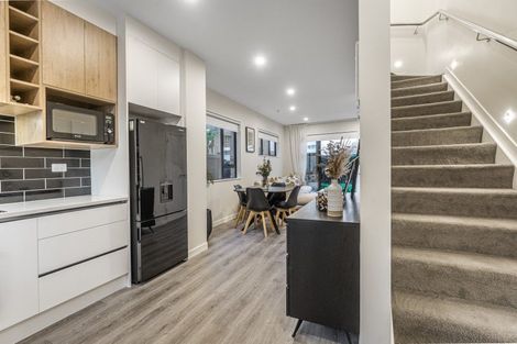 Photo of property in 21a Lumbarda Drive, Kumeu, 0810