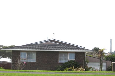 Photo of property in 10 Norwich Avenue, Spotswood, New Plymouth, 4310