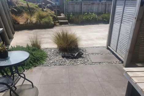 Photo of property in 17a Heta Road, Highlands Park, New Plymouth, 4312