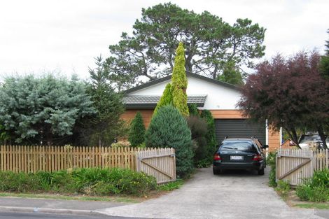 Photo of property in 78 Harmel Road, Glendene, Auckland, 0602