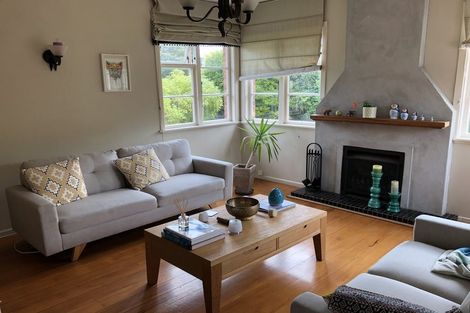 Photo of property in Gull - Unmanned, 1/1 Rangitira Avenue, Takapuna, Auckland, 0622