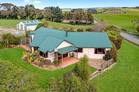 Photo of property in 11 Hinahina Road, Owaka, 9586