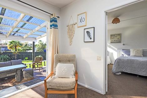 Photo of property in 30 Gillies Crescent, Waimarama, 4294