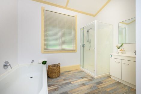 Photo of property in 123 Riverside Drive, Parahaki, Whangarei, 0112