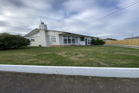 Photo of property in 16 Wavell Crescent, Lansdowne, Masterton, 5810