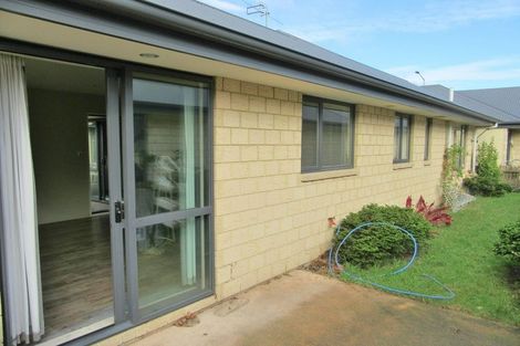 Photo of property in 96a Main South Road, Sockburn, Christchurch, 8042