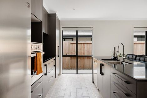 Photo of property in 81 Pakanga Grove, Pyes Pa, Tauranga, 3112