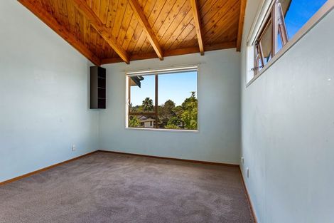 Photo of property in 12 Ribot Place, Randwick Park, Auckland, 2105