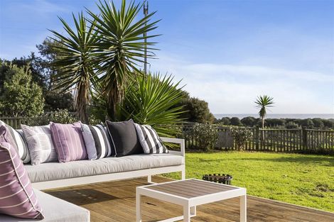 Photo of property in 333 Motutara Road, Muriwai, Waimauku, 0881