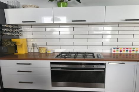 Photo of property in 7 Royal Street, Berhampore, Wellington, 6023