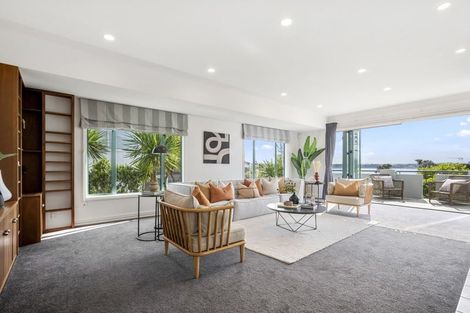 Photo of property in 2/61 Beresford Street, Bayswater, Auckland, 0622