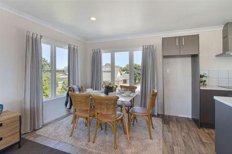 Photo of property in 11 Crispe Road, Clarks Beach, 2122