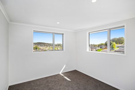 Photo of property in 2 Valley Heights Lane, Pukekohe, 2120