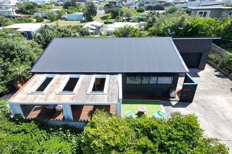 Photo of property in 42a Signal Street, Foxton Beach, Foxton, 4815
