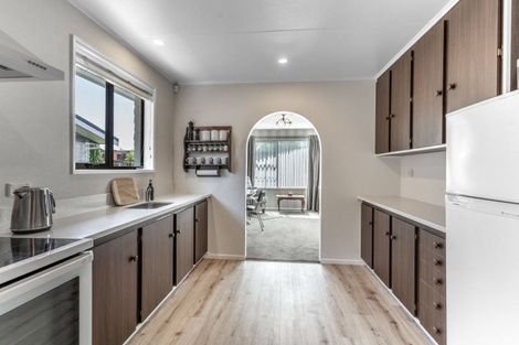 Photo of property in 9 Waterford Drive, Winton, 9720