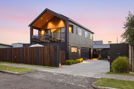 Photo of property in 8 Motiti Road, Papamoa Beach, Papamoa, 3118