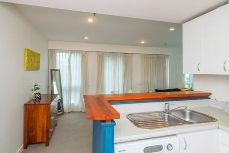 Photo of property in Terrace Heights Apartments, 5f/163 The Terrace, Wellington Central, Wellington, 6011