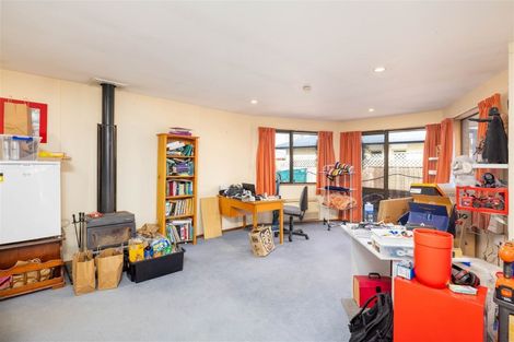 Photo of property in 33 Eders Road, Woodend, 7610