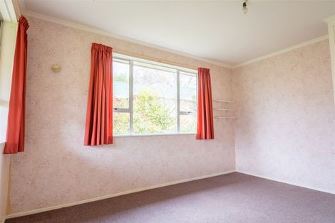 Photo of property in 60 Timaru Road, Waimate, 7924