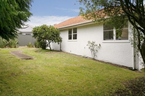 Photo of property in 3a Norfolk Road, Waipahihi, Taupo, 3330