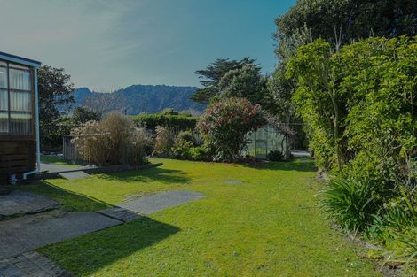 Photo of property in 32 Domett Esplanade, Cobden, Greymouth, 7802