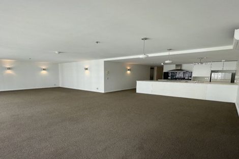 Photo of property in Montreaux Apartments, 6i/164 The Terrace, Wellington Central, Wellington, 6011