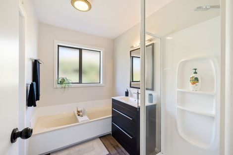 Photo of property in 1/149 Wairakei Road, Bryndwr, Christchurch, 8053