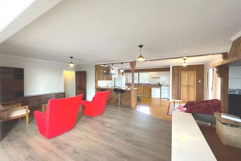 Photo of property in 122 Triangle Road, Massey, Auckland, 0614