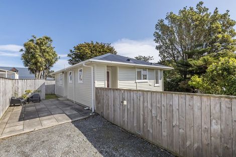 Photo of property in 57b Ranui Terrace, Tawa, Wellington, 5028