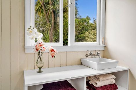 Photo of property in 105 Vogel Street, Roslyn, Palmerston North, 4414