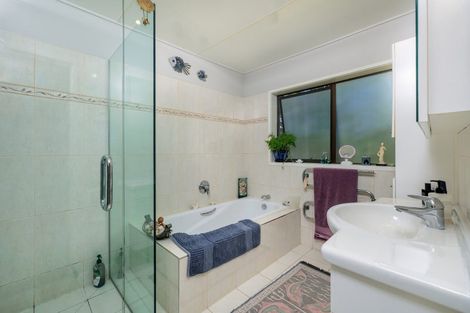 Photo of property in 90 Kemp Road, Kerikeri, 0230