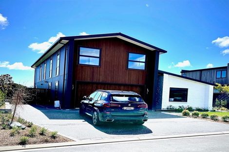 Photo of property in 14 Rotorua Grove, Aotea, Porirua, 5024