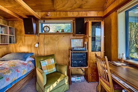 Photo of property in 43 Haunui Road, Pukerua Bay, 5026