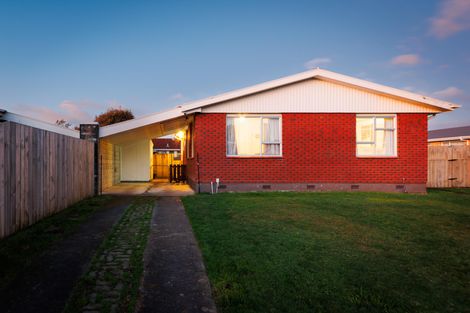 Photo of property in 33 Halswell Crescent, Westbrook, Palmerston North, 4412
