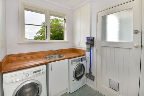 Photo of property in 290 Shanks Road, Helensville, 0875