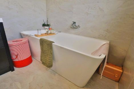 Photo of property in 16 Francesco Drive, Karaka, Papakura, 2113