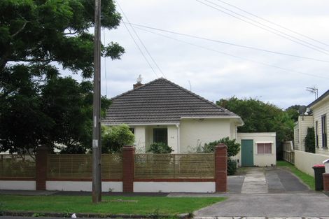 Photo of property in 79 Gribblehirst Road, Sandringham, Auckland, 1025