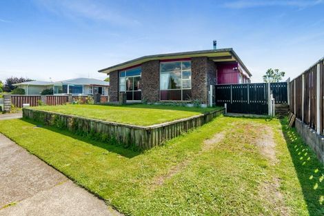 Photo of property in 8 Rewa Street, Inglewood, 4330