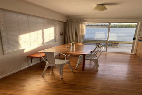 Photo of property in 3 Del Mar Place, Merrilands, New Plymouth, 4312