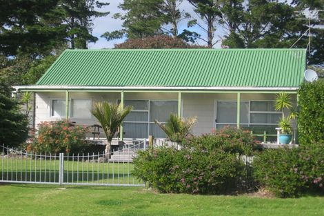 Photo of property in 221 Kenwood Drive, Matarangi, Whitianga, 3592