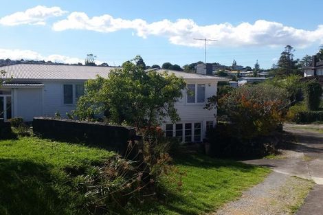 Photo of property in 16 Jamaica Place, Blockhouse Bay, Auckland, 0600