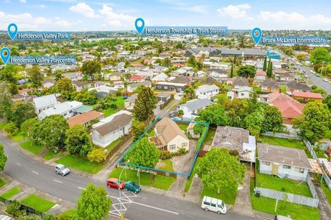 Photo of property in 3 Farwood Drive, Henderson, Auckland, 0612