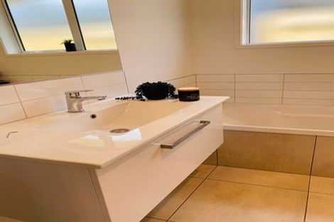 Photo of property in 11 Apostle Mews, Papamoa, 3118