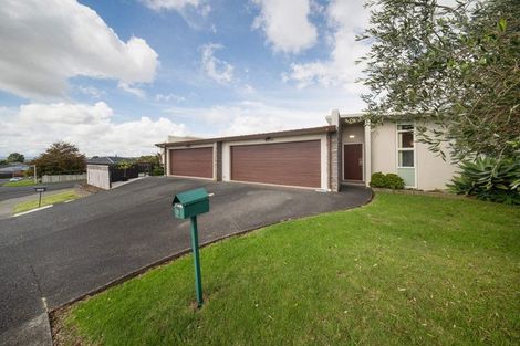 Photo of property in 3 Merlot Lane, Pukekohe, 2120