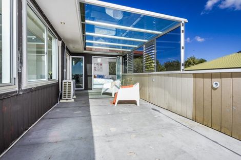 Photo of property in 35a Bay Street, Red Beach, 0932