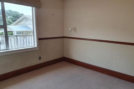 Photo of property in 98 Fulford Street, New Plymouth, 4310
